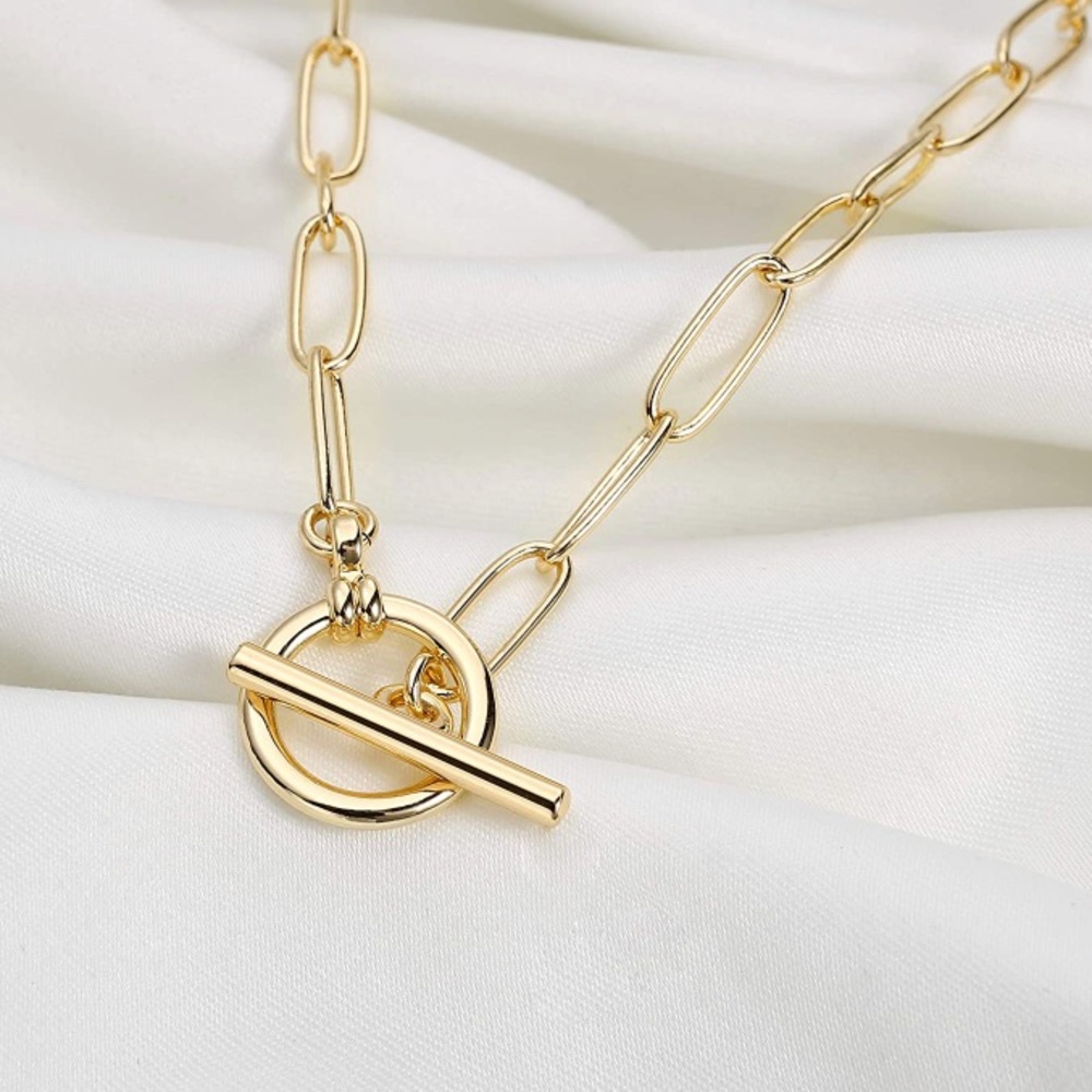Toggle Paper Clip Chain Link Necklace